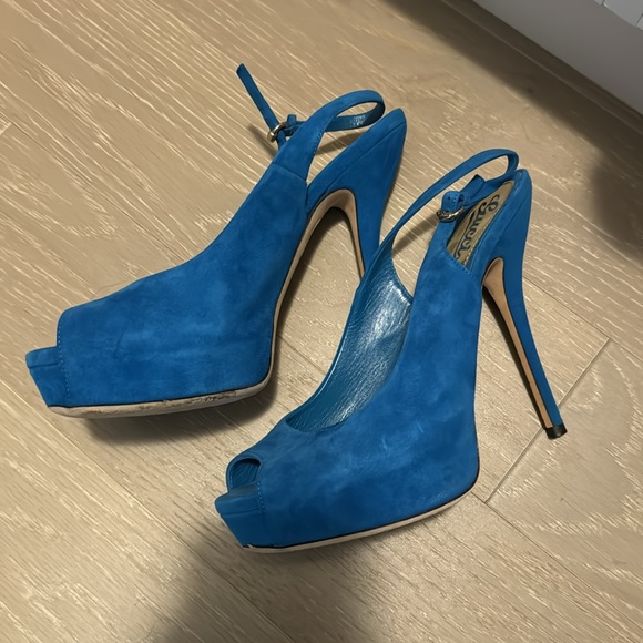 Gucci Blueberry Pumps - Picture 2 of 4